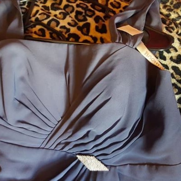 MAKE ME AN OFFER!!!!Gorgeous Grey Dress with Bling - Picture 3 of 5